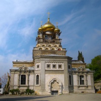 Храм Архангела Михаила в Алупке