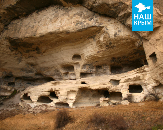 По инициативе крымского духовенства этим летом древние пещерные города полуострова будут очищены от мусора и надписей