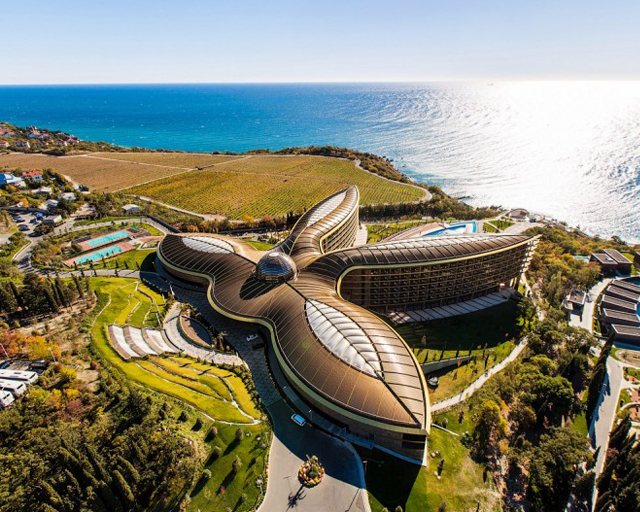 «Крымский цветок» назвали ведущим европейским курортом